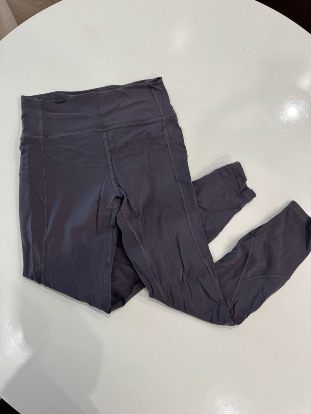 Lululemon Women's Size 6 Purple Black Currant In Movement 7/8 Tight 25" Legging
